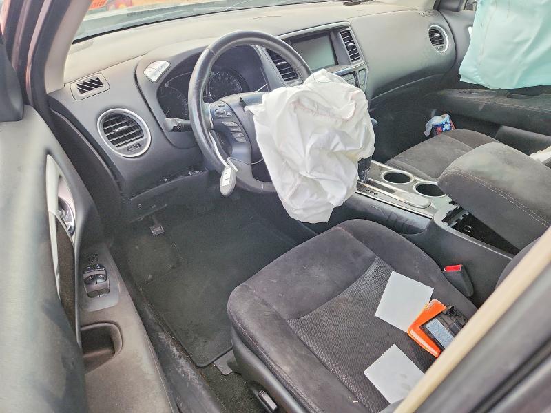 2015 Nissan Pathfinder sv