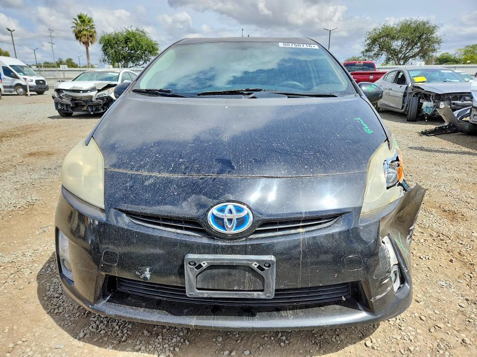 2010 Toyota Prius iii