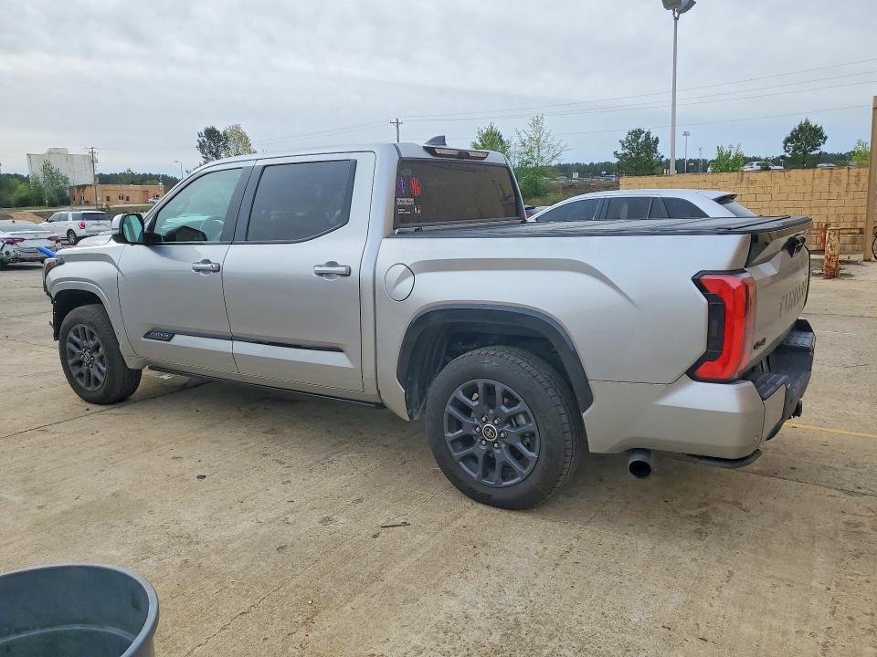2023 Toyota Tundra Platinum HV