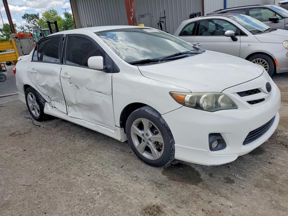 2013 Toyota Corolla l