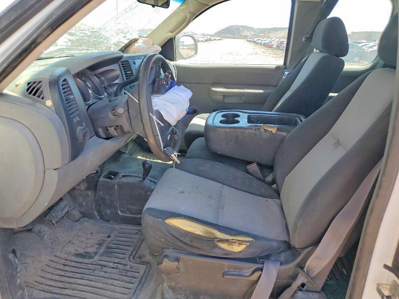 2008 Chevrolet Silverado LT Flatbed Truck