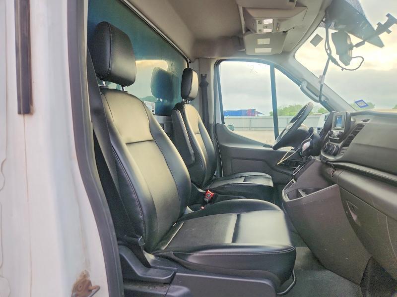 2022 Ford Transit Delivery Truck