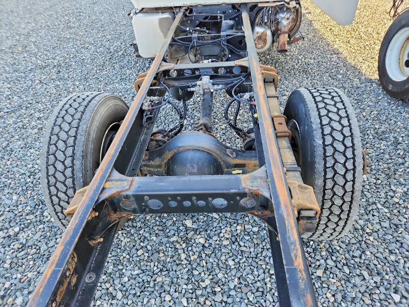 2014 Hino 258/268 Truck Cab AND Chassis