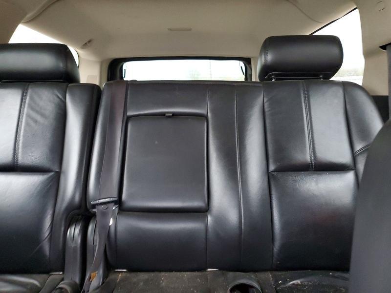 2010 GMC Yukon xl K1500 slt