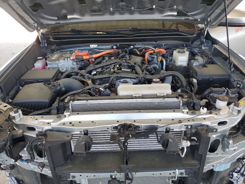 2025 Toyota Tacoma TRD Sport HV