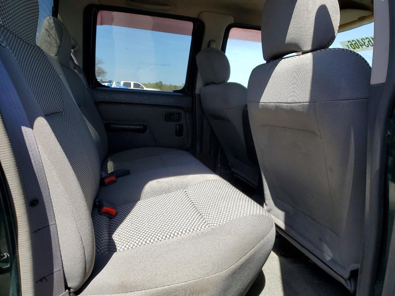 2001 Nissan Frontier XE