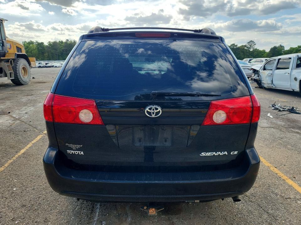 2008 Toyota Sienna ce 7-passenger