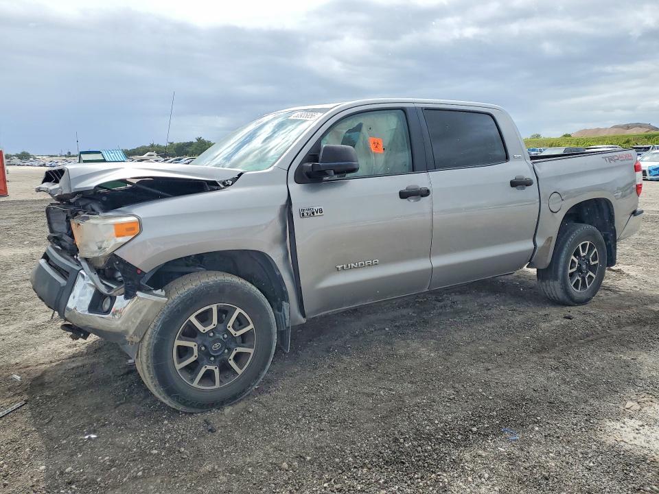 2017 Toyota Tundra SR5