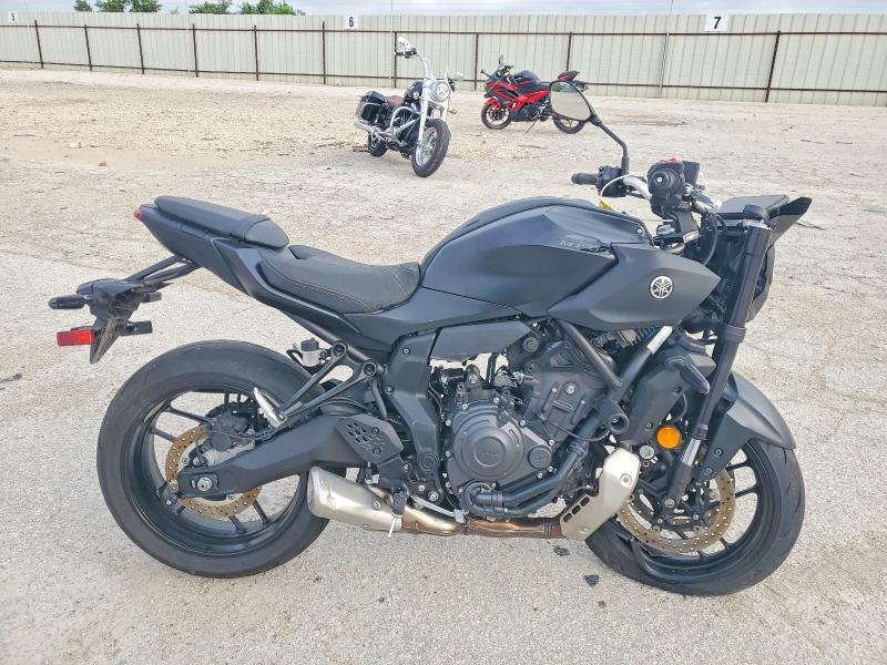 2025 Yama MTN690