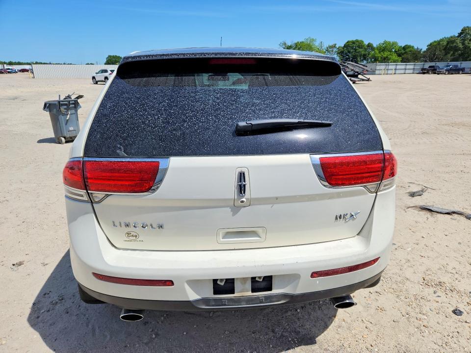 2013 Lincoln Townhouse MKX