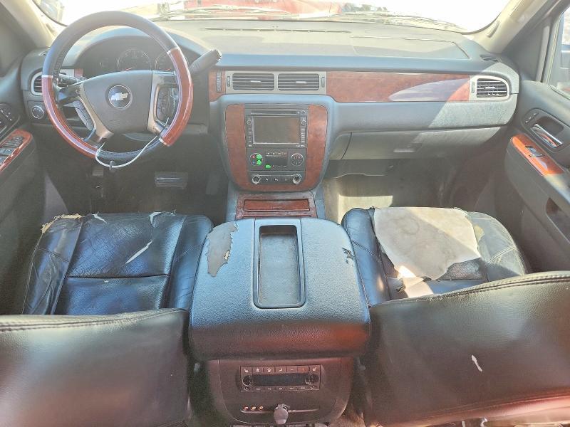 2010 Chevrolet Suburban C1500 ltz