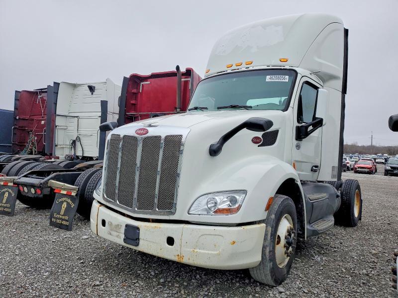 2017 Peterbilt 579