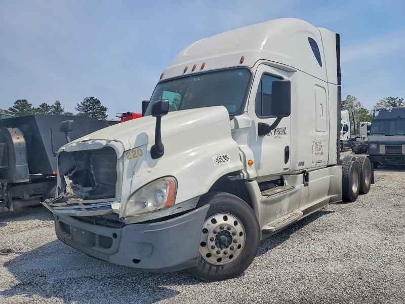 2018 Freightliner Cascadia 125 Semi Truck
