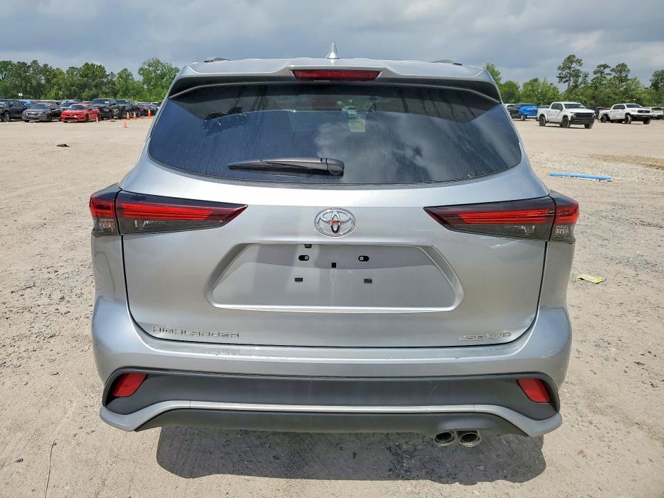 2025 Toyota Highlander xse