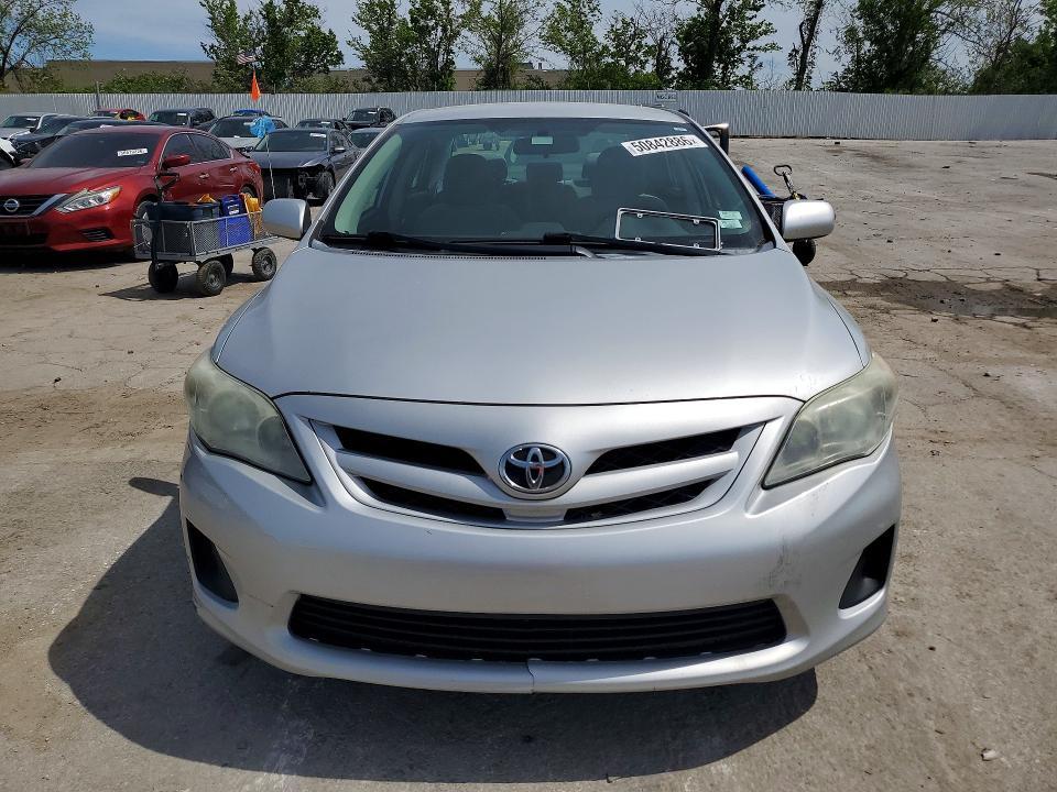 2013 Toyota Corolla l