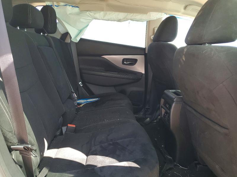 2019 Nissan Murano s