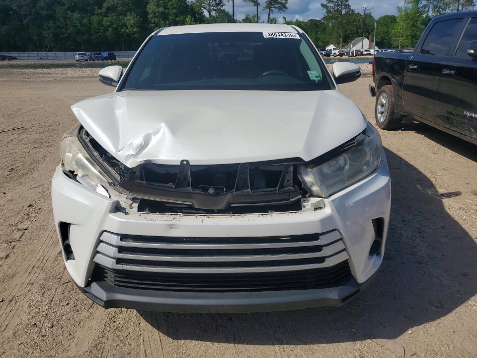 2017 Toyota Highlander le