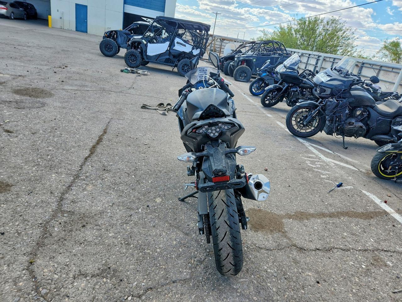 2026 Kawasaki EX500 H