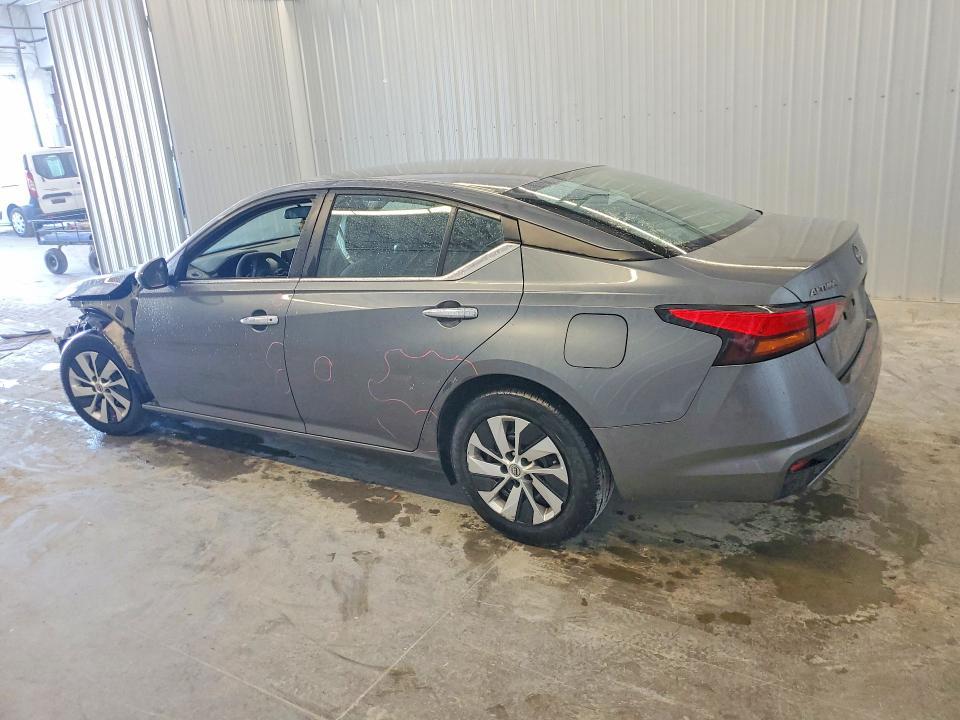 2023 Nissan Altima s