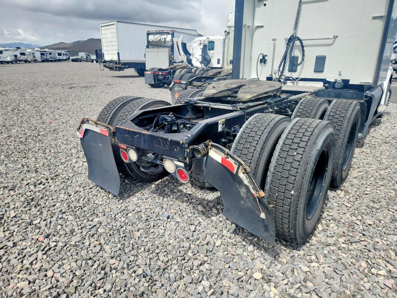 2019 Peterbilt 579 Semi Truck