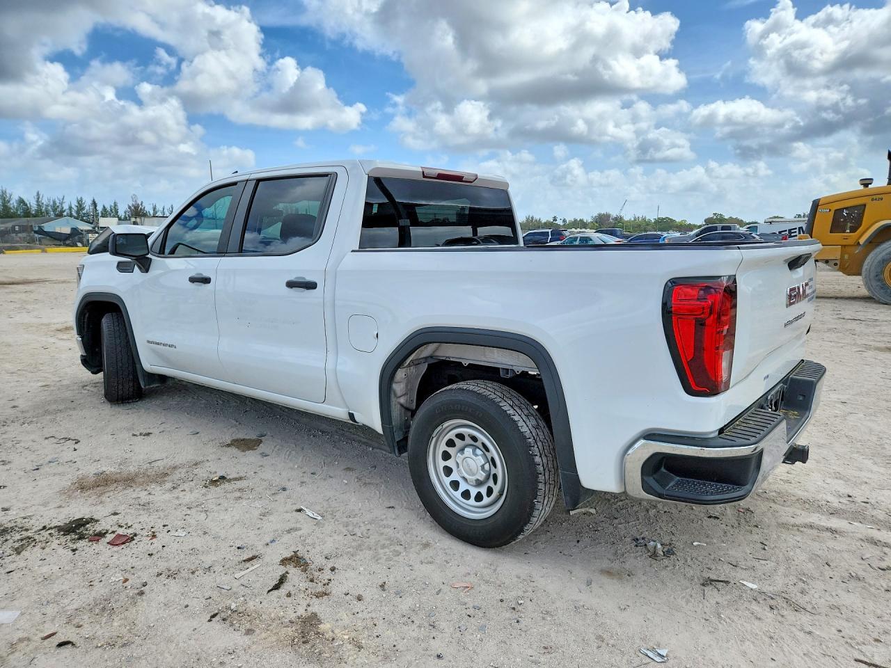 2024 GMC Sierra C1500