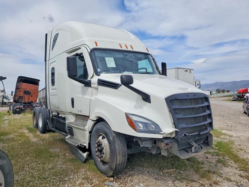 2023 Freigliner 2023 Freightliner Cascadia 126 Semi Truck