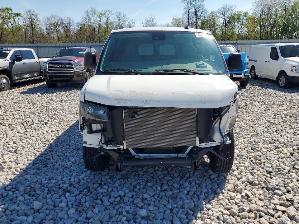 2025 Chevrolet Express G3500 LS