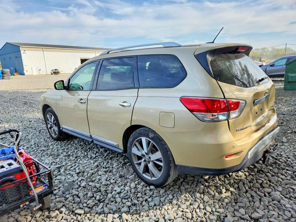 2013 Nissan Pathfinder s