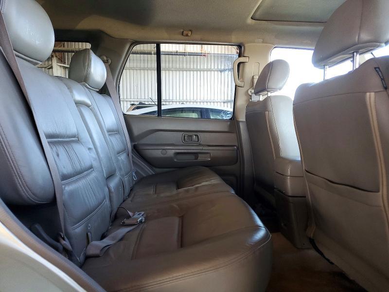 2004 Nissan Pathfinder se