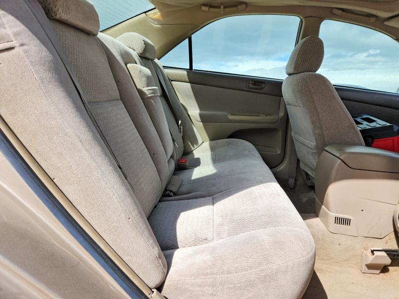2003 Toyota Camry le