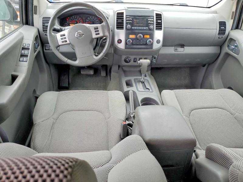 2013 Niss Frontier SV