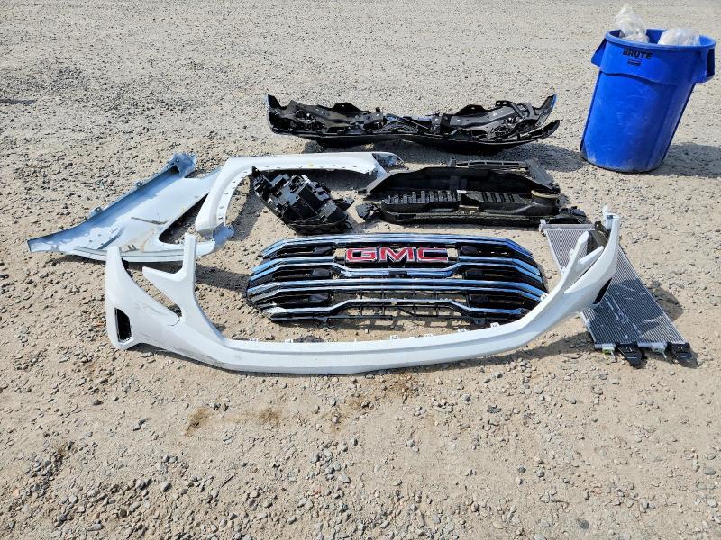 2026 GMC Sierra K1500 SLT