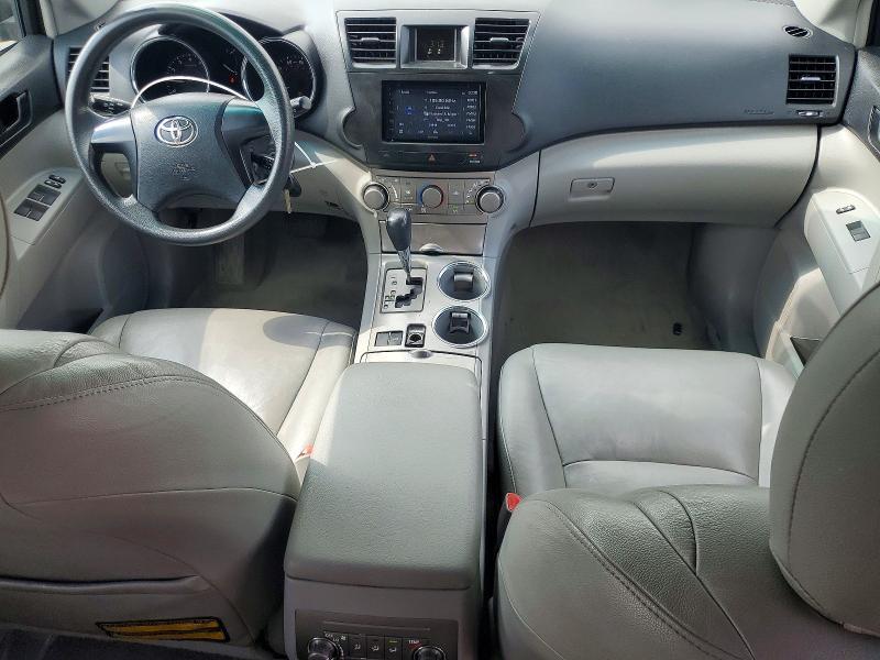 2010 Toyota Highlander Base