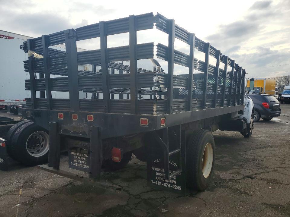 2002 Ford F650 Super Duty Flatbed Truck