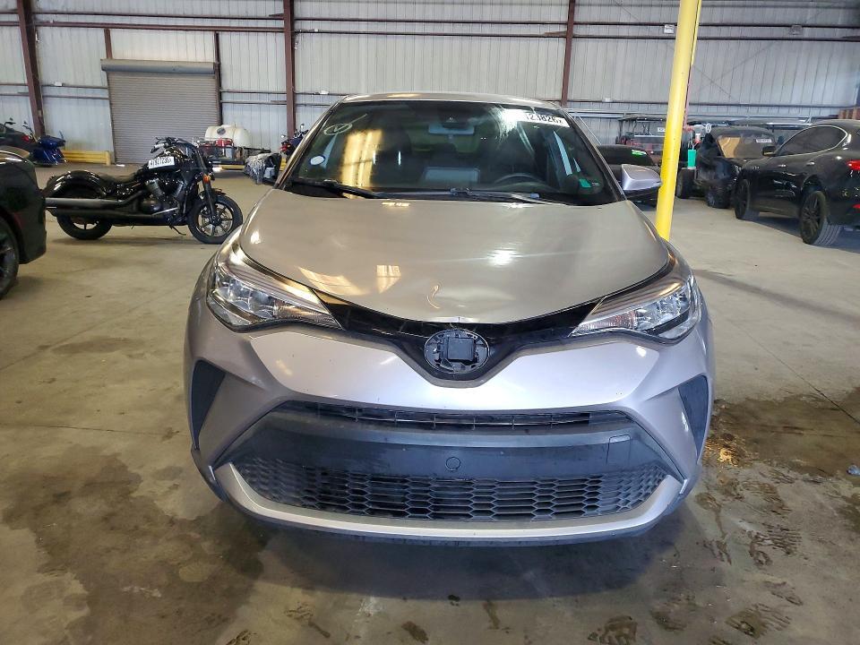 2020 Toyota C-hr xle