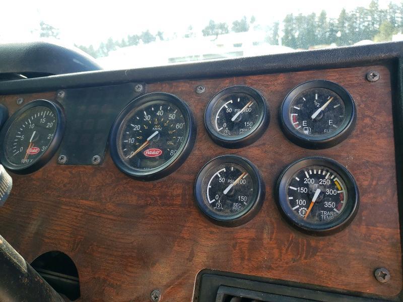 2007 Peterbilt 320 Refuse Truck