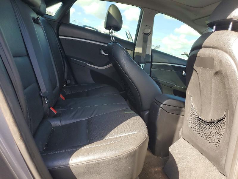 2013 Hyundai Elantra gt Base