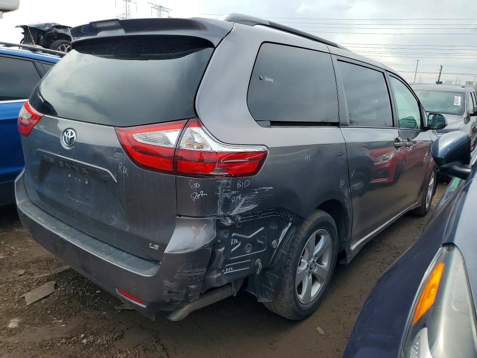 2018 Toyota Sienna le