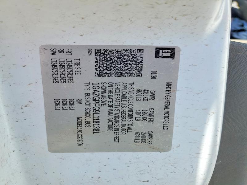 2020 Chevrolet Express G3500 LT