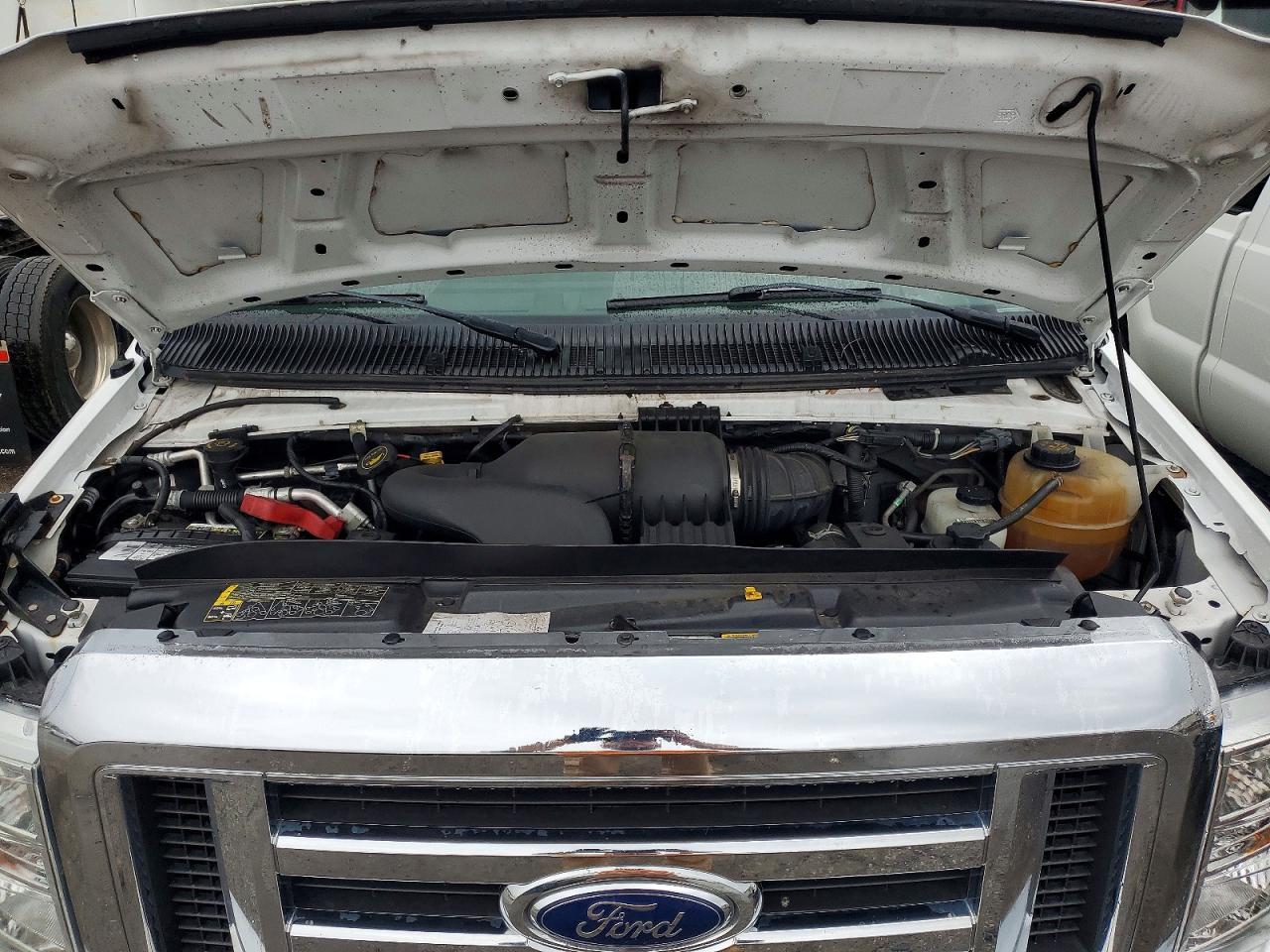 2016 Ford E350-Shuttle Bus