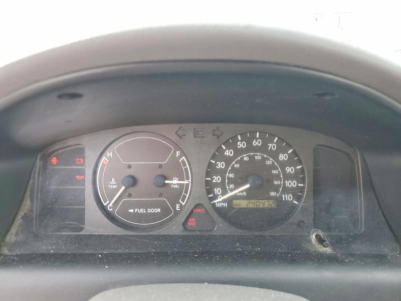 2001 Chevrolet Geo Prizm Base
