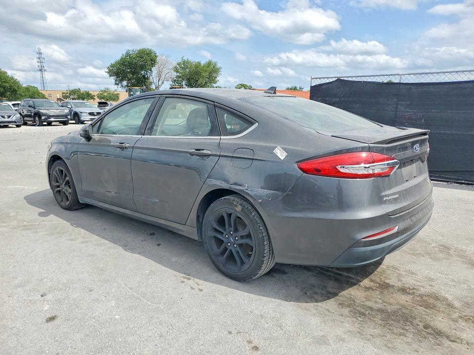2019 Ford Fusion se
