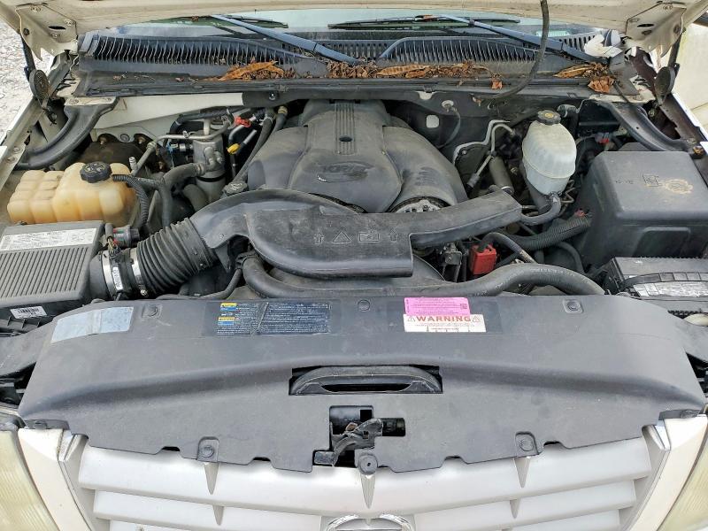 2004 Cadillac Escalade Luxury