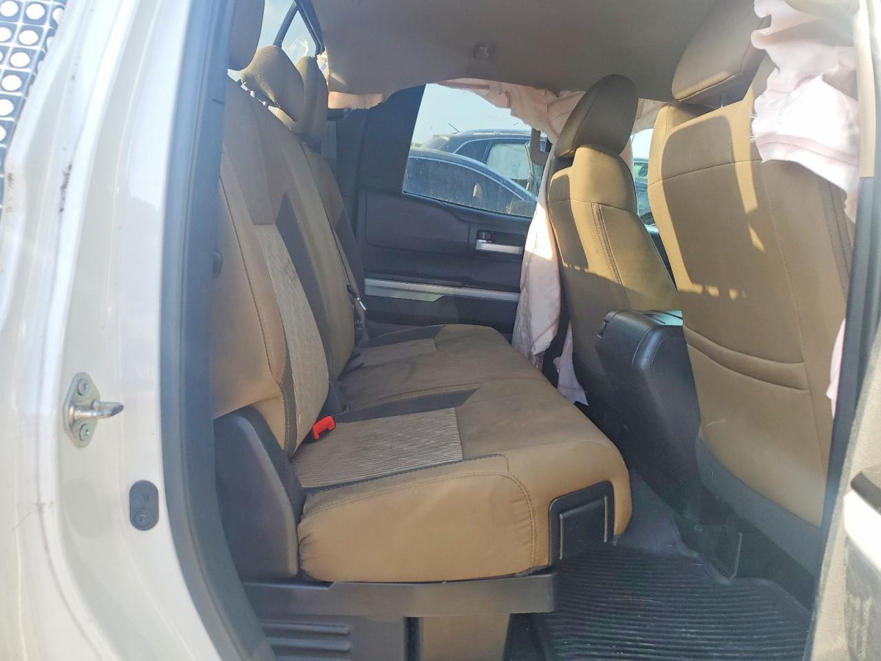 2017 Toyota Tundra SR5