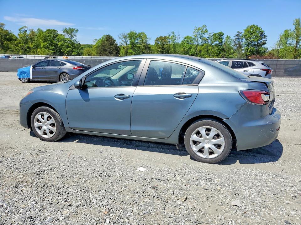 2013 Mazda 3 I
