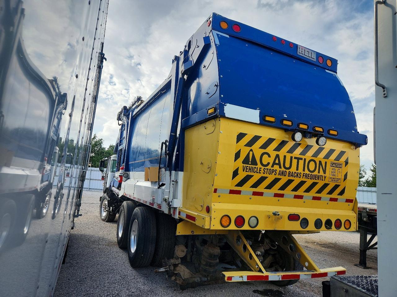 2015 Autocar Llc 2015 Autocar Xpeditor Refuse Truck