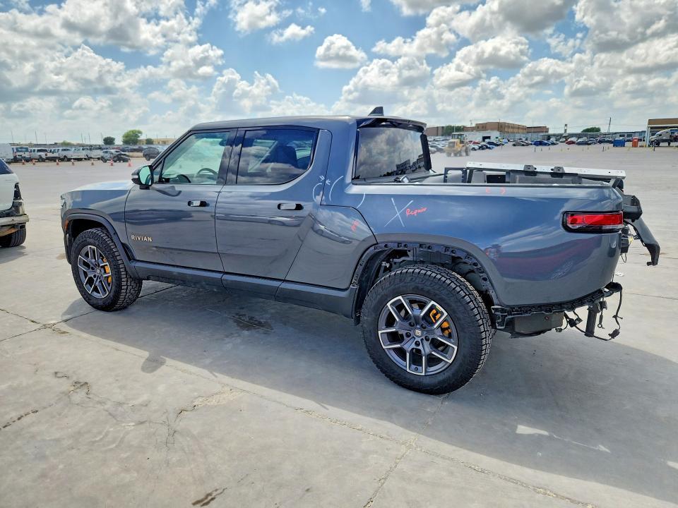 2022 Rivian R1T Adventure