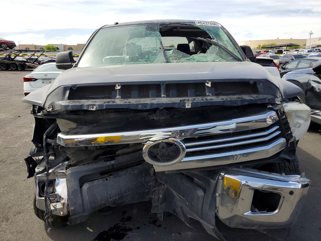 2017 Toyota Tundra SR5