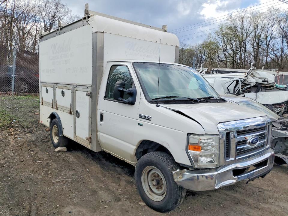 2015 Ford E350 Utility / Service Truck