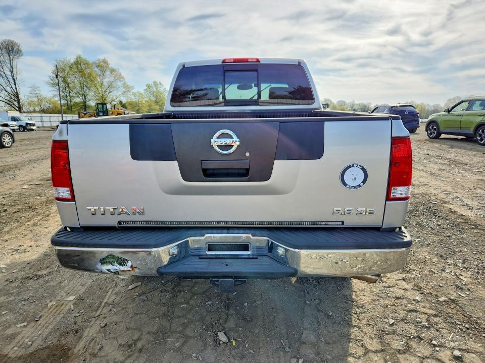 2004 Nissan Titan XE